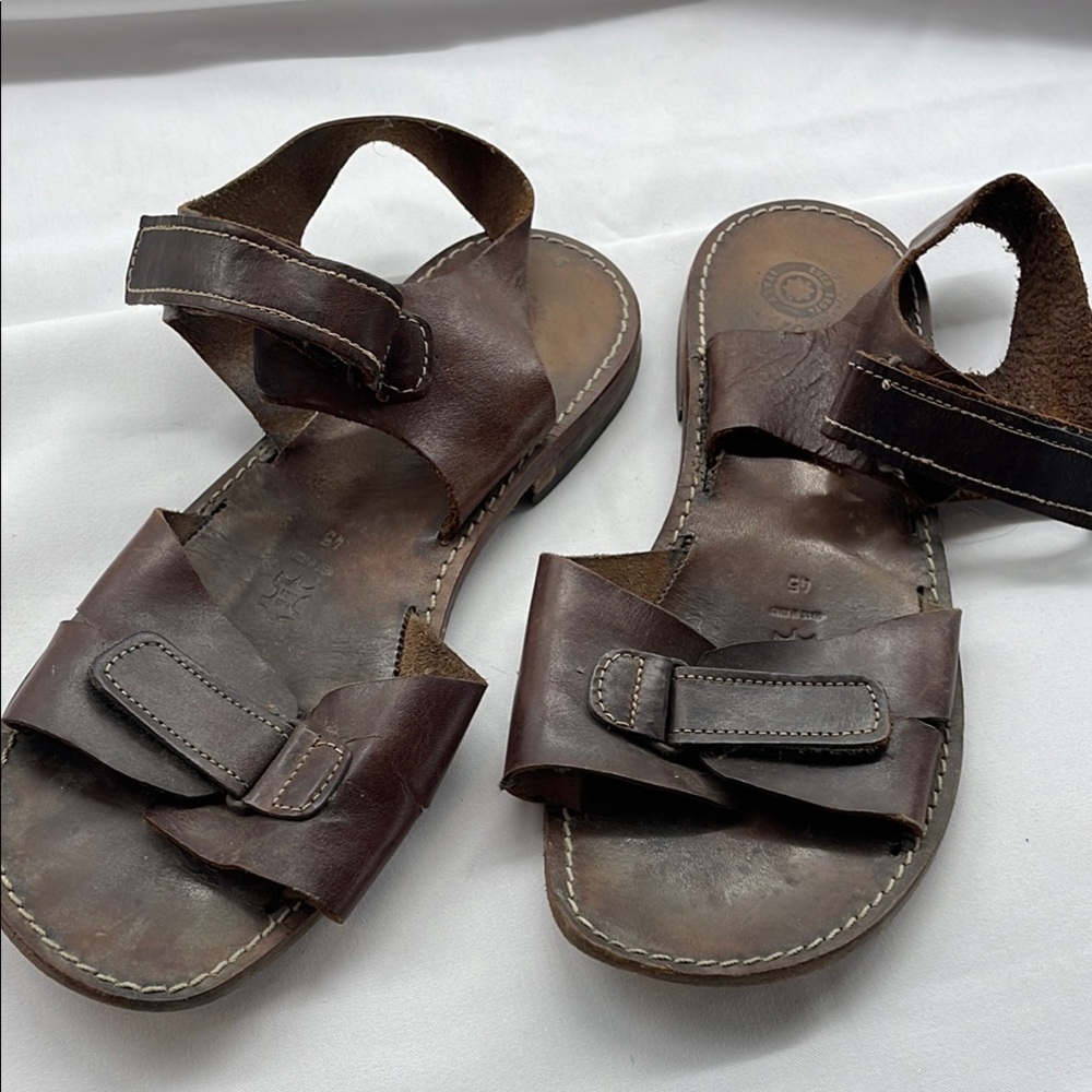 Classic Brown Sandals with Adjustable Straps made in Italy